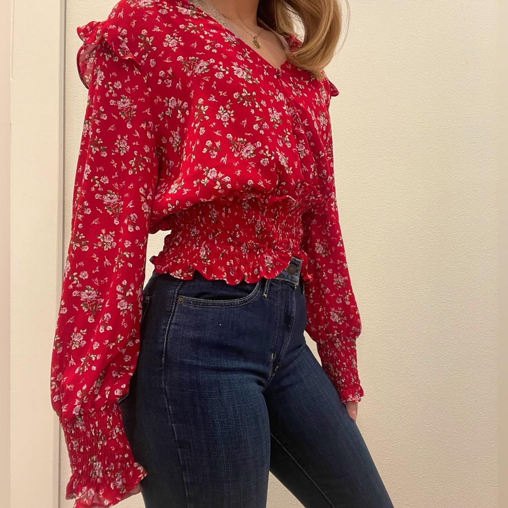 Long sleeve floral blouse